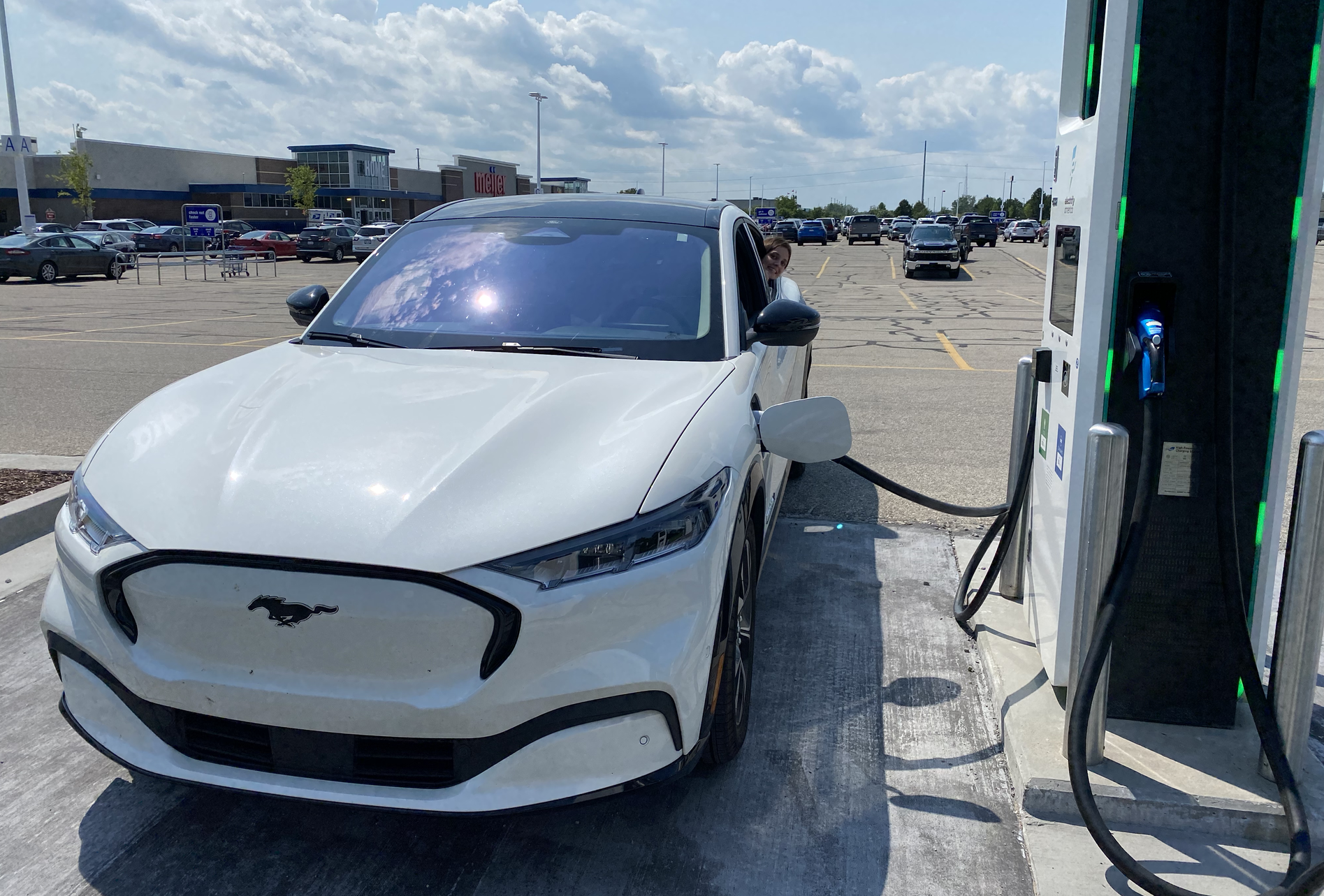 First Electrify America DCFast Charging Experience in a Mach E