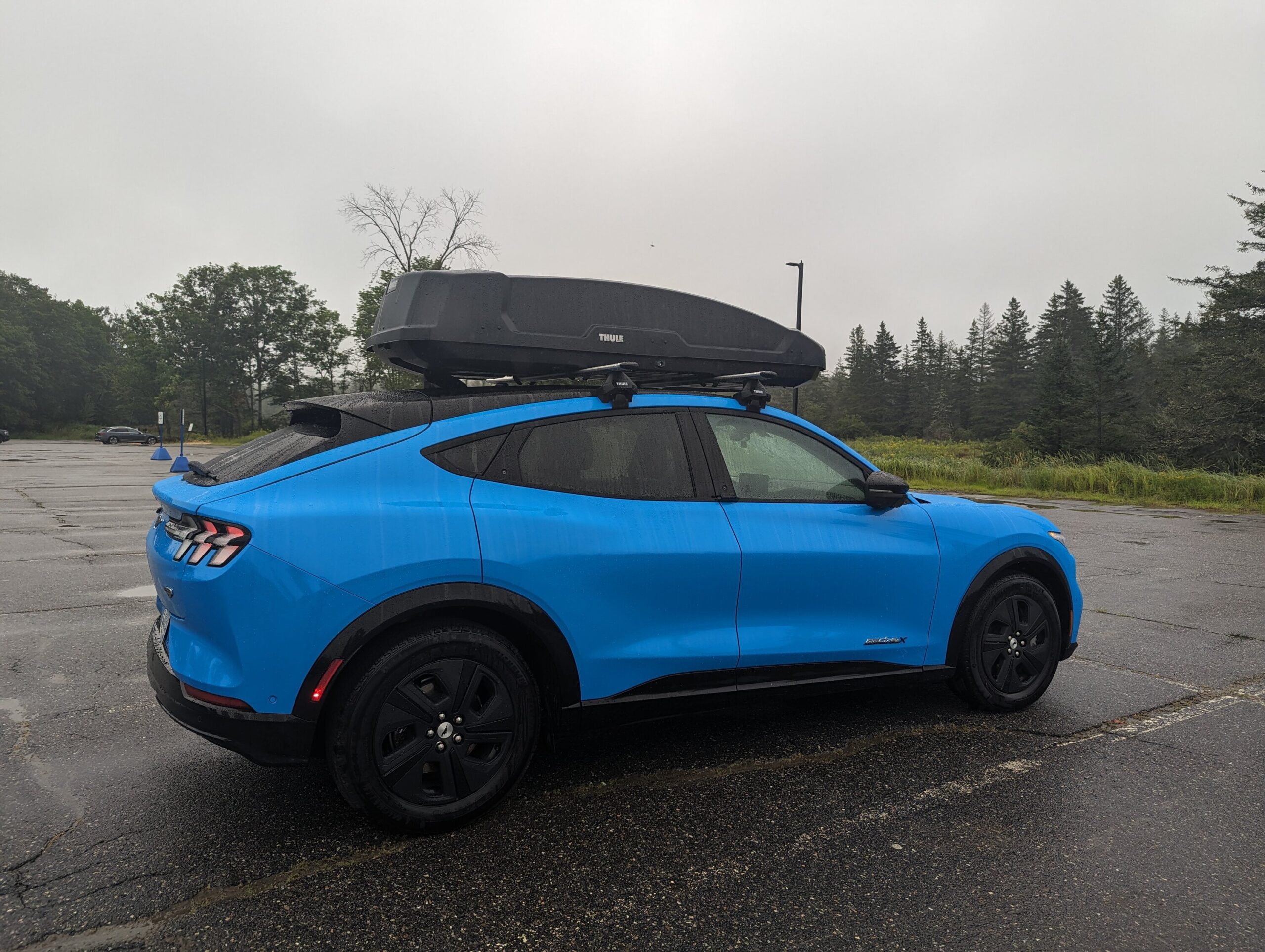 Model Y Rooftop Cargo Box